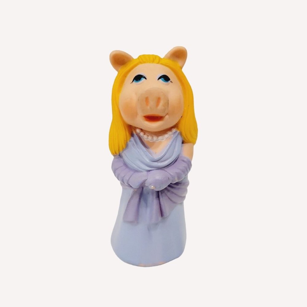 1978 Vintage Jim Henson's Miss Piggy in Purple Dress PVC Figure Finger Puppet